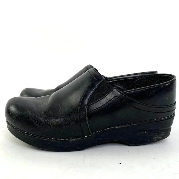 Dansko Pepper Mule Black Cabrio Platform Clogs - 8 - Picture 1 of 10